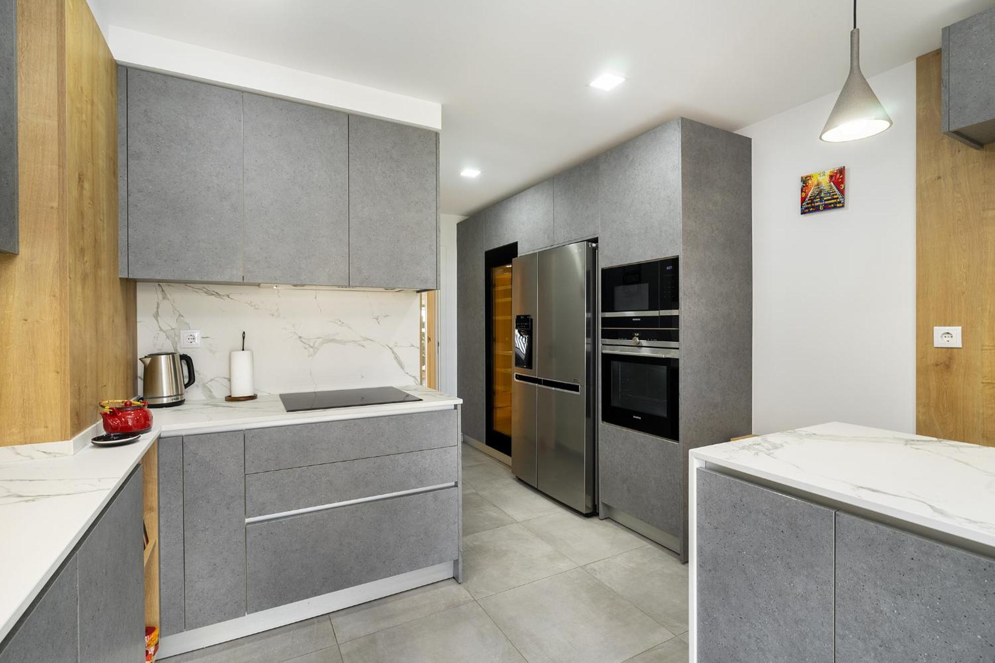 Whome Family Condo - Urban Retreat With Parking, Ac, Elevator In Great Location Lisboa Exteriör bild